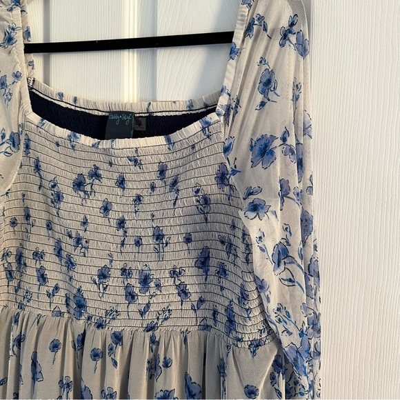 Size 14 Gabby Skye Blue Floral Mesh Smocked Babydoll Dress - Picture 4 of 6